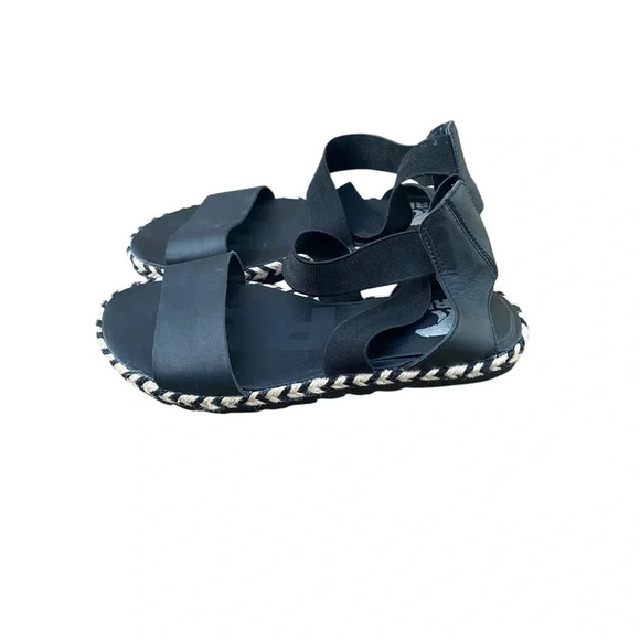 Sorel black leather flat sandal size 8 - Picture 3 of 6